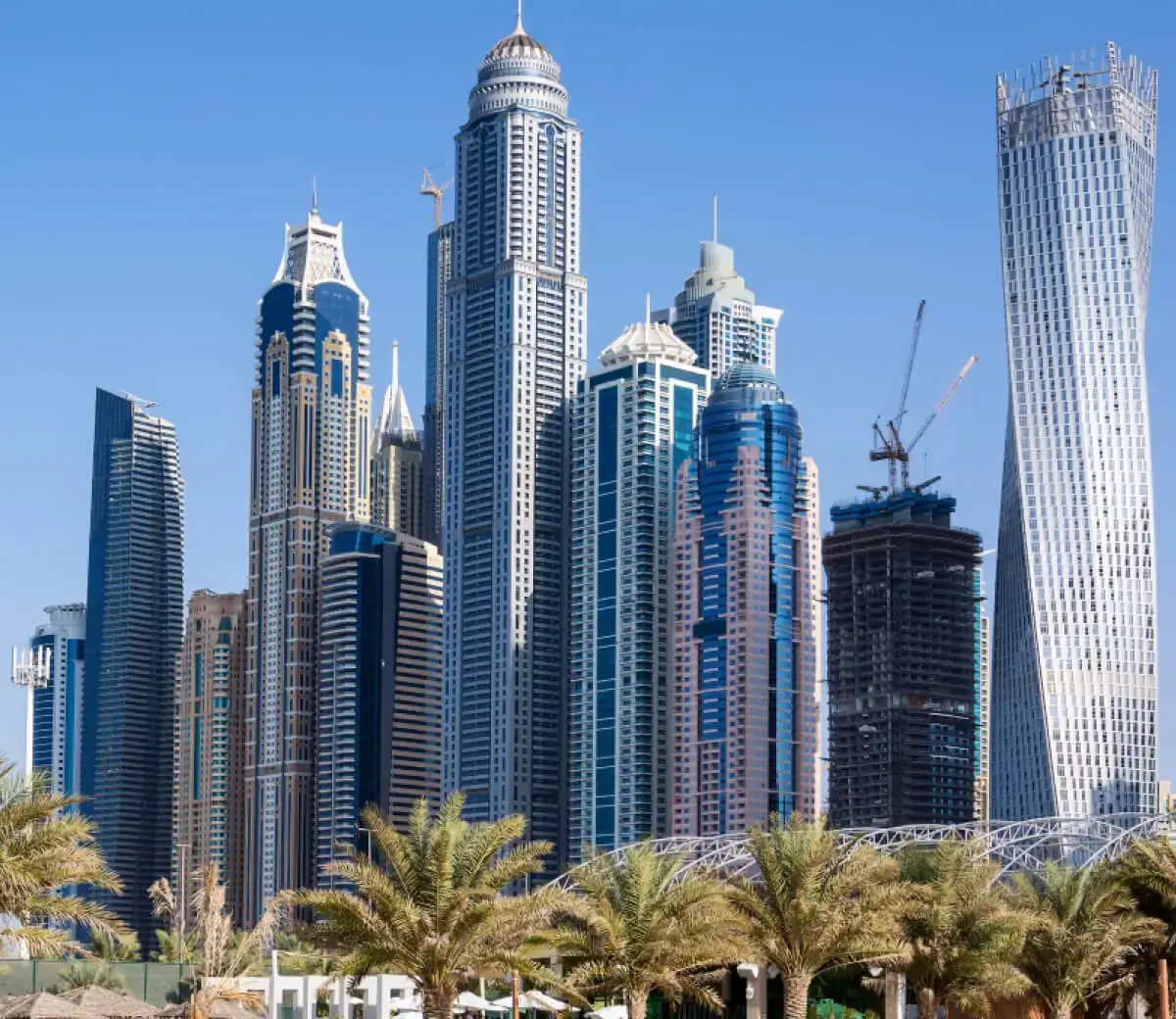 UAE Mainland vs. Free Zone: Comparison for Your New Business